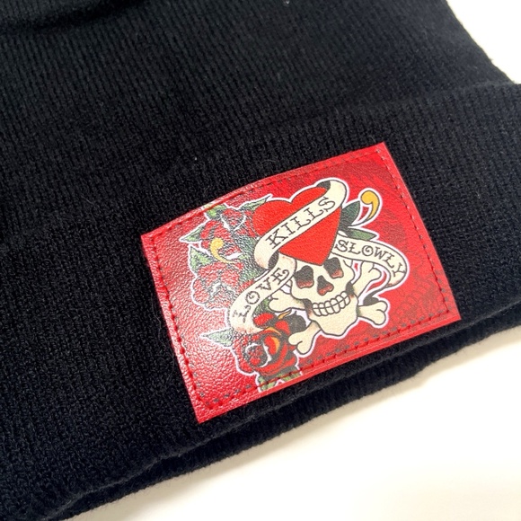 Ed Hardy Love Kills Slowly Skull Tiger Beanie Set 2-Pack Knit Black Gray Hat NWT - Picture 4 of 5